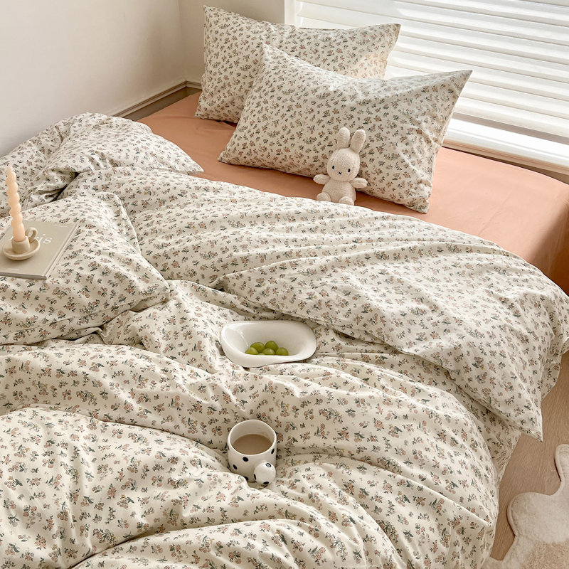Microfiber Comforter Set, Twin XL Comforter + 2 Standard Shams, White/Green Floral