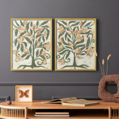 «Folk Peach Blossoms I», reproduction encadrée de qualité supérieure - prête à être accrochée - aucun clou requis - aucun clou requis