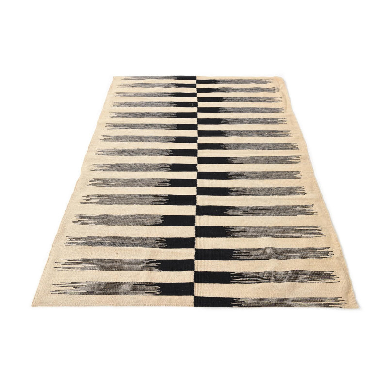Tapis noir et blanc Orta