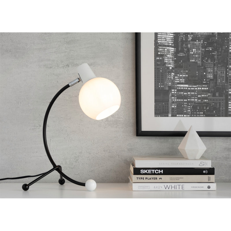 Treyton 17.50'' Floor Lamp, Black