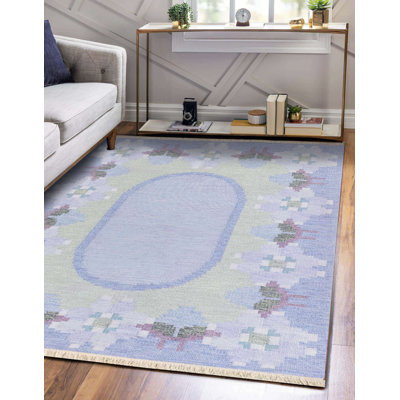 Pastel Purple Medallion Prayer Style Accent Rug