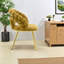 Ensemble de quatre chaises d'appoint en velours jaune et or