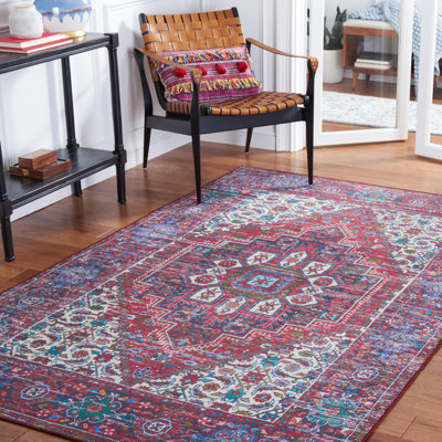 Tapis oriental rouge et bleu