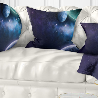Coussin décoratif bleu et mauve à imprimé paysage