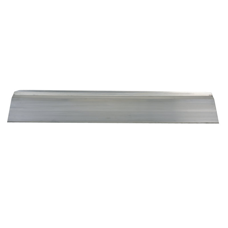 Extrusion de câbles croisés, 3.5625" H x 72" W x 21.0625" L, Argent argent
