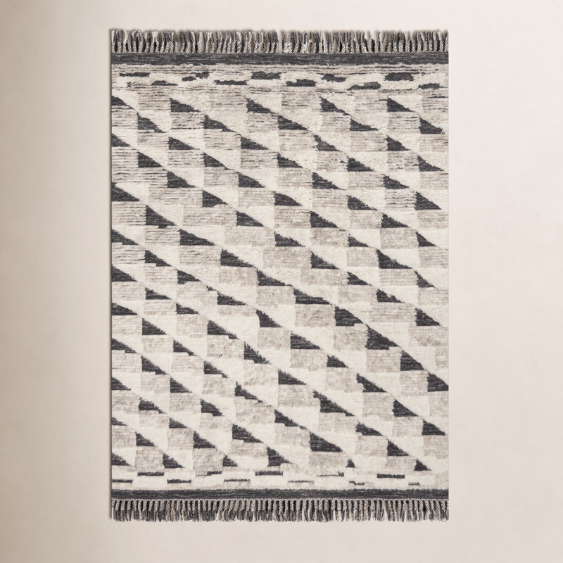 Tapis naturel / noir noué à la main Benjamin, Rectangle 5 pi 6 po x 8 pi 6 po