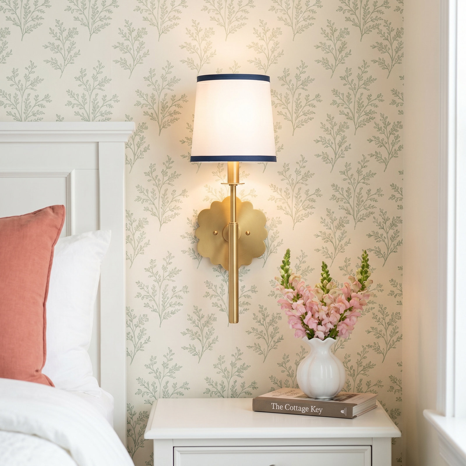 Southern Luxe Sconce