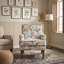 Chaise d'appoint avec imprimé floral contemporain et garniture cloutée