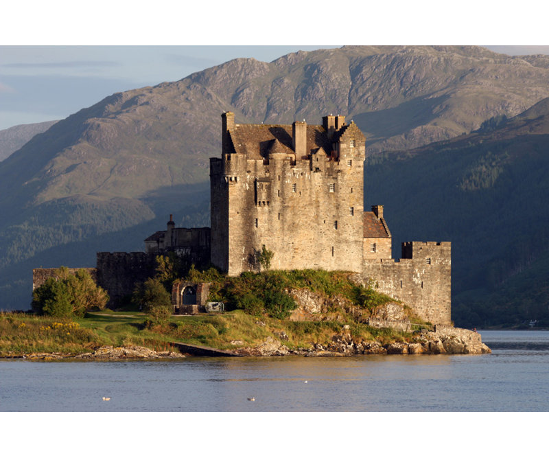 Château Eilean Donan, Écosse, H 12 po x l 18 po