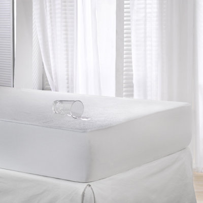 Protège-matelas imperméable et ajusté