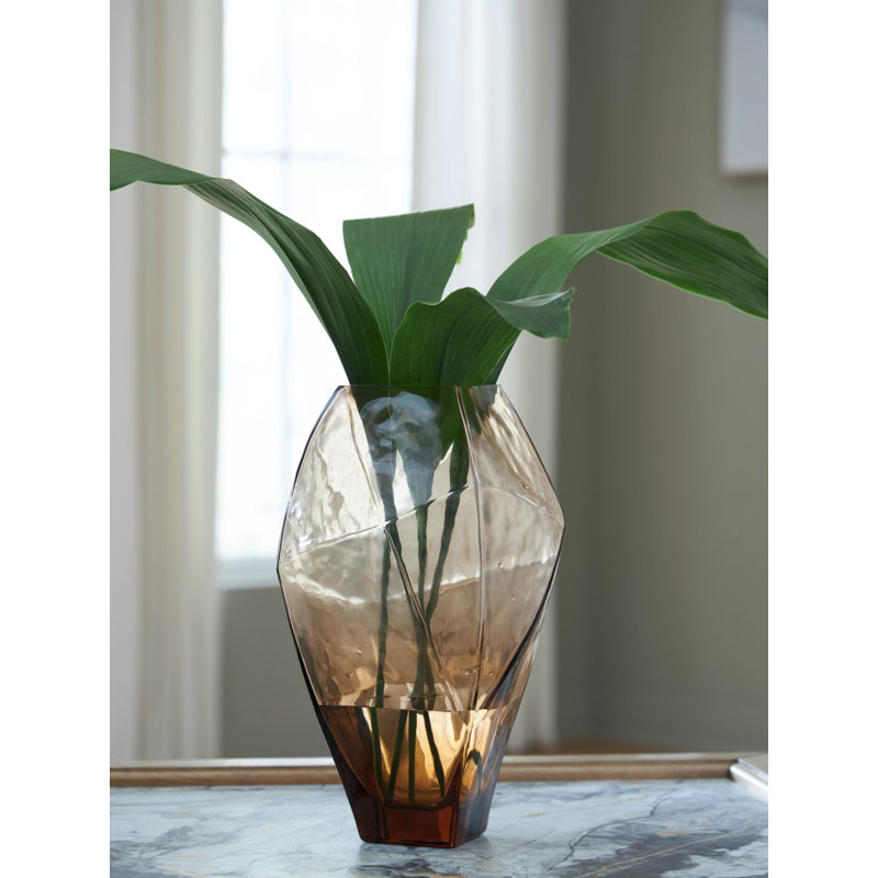 Vase Ewart, H 12 po x l 8 po x P 7 po