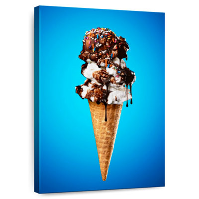 Yarlin Triple Scoop Ice Cream