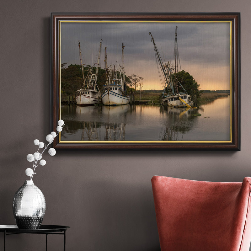 Toile encadrée de qualité supérieure Trawler - prête à être accrochée, H 16 po x l 20 po x P 1 po