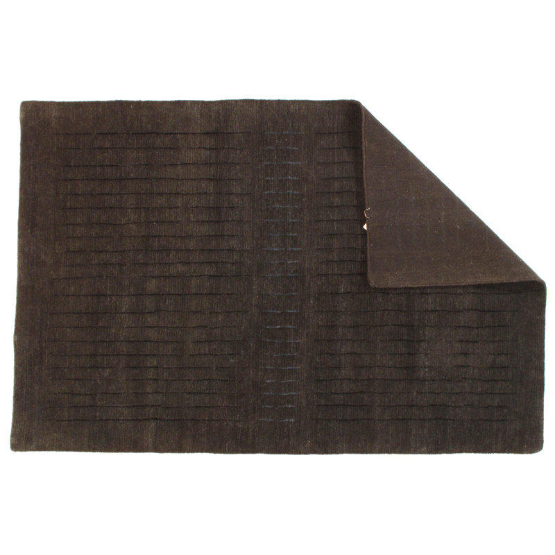 Tapis de zone en laine noir noué la 4 pi x 6 po one-of-kind Rebeterano