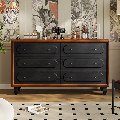 Coffre d'appoint en bois massif exquis simple.