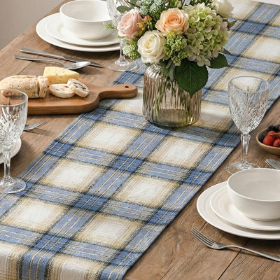 Chemin de table bleu clair