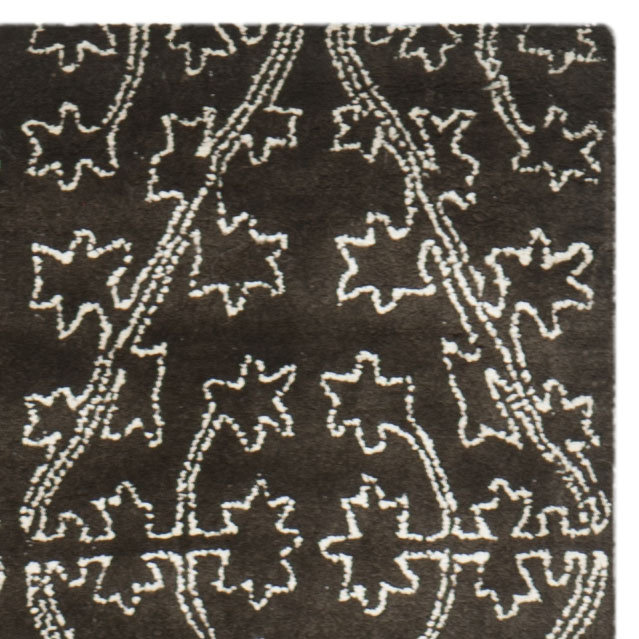 Benil Martha Stewart Viscos/Wool Geometric Rug in Coffee