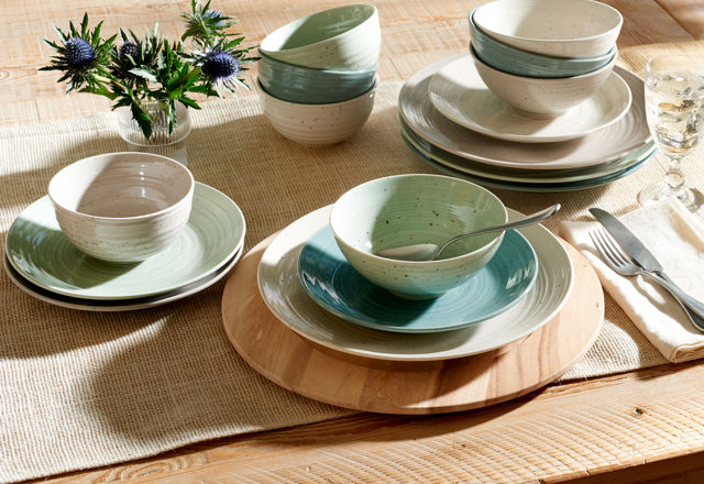 In-Stock Dinnerware Sets