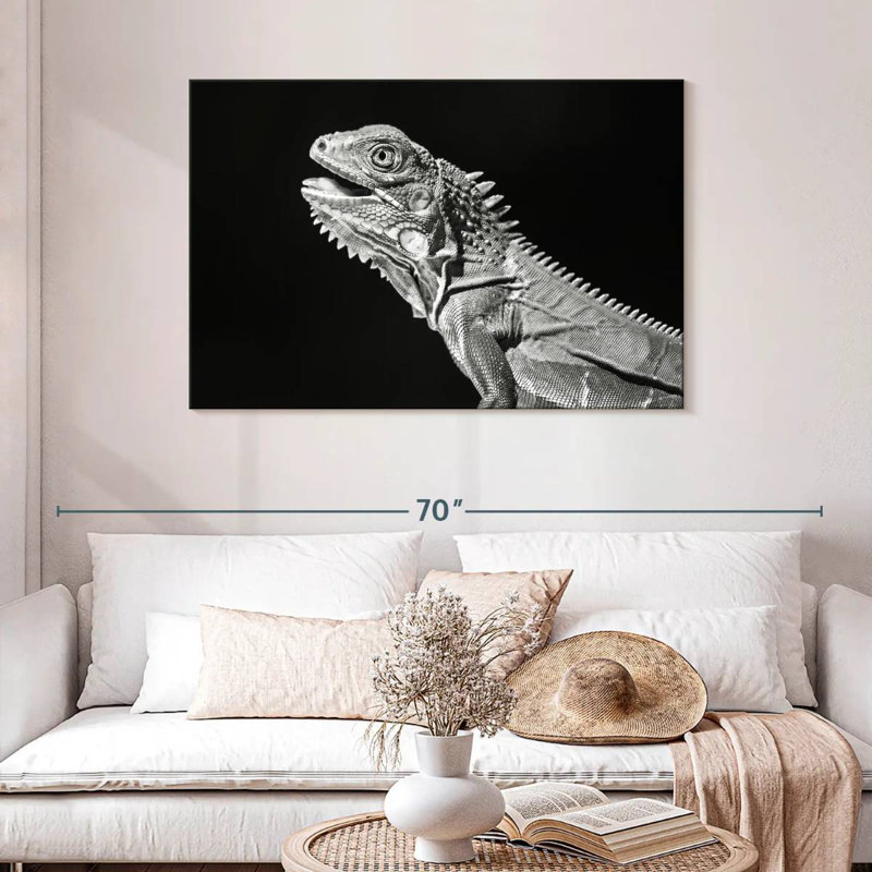 Monochrome Iguana, 30" H x 45" W