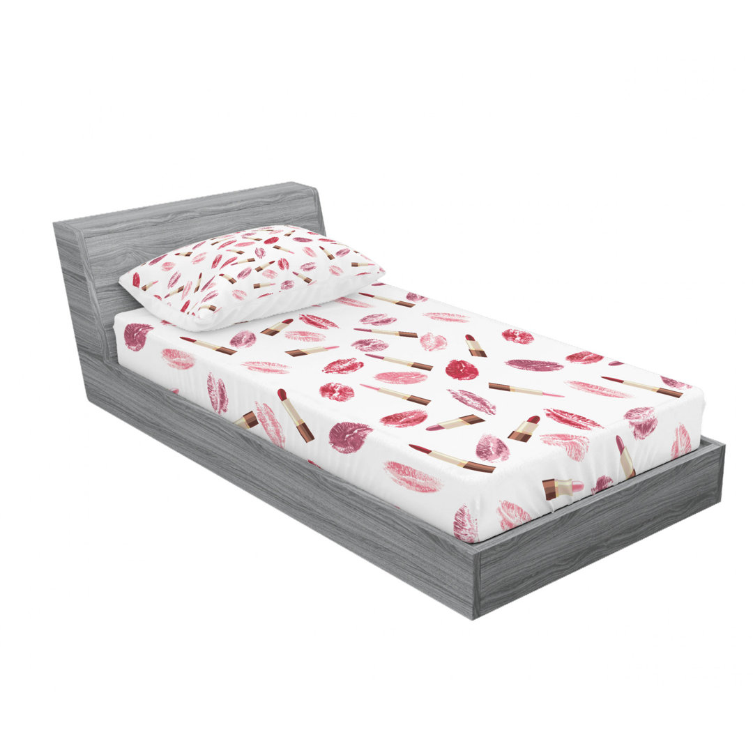 Lipstick and Kiss Sheet Set Ambesonne
