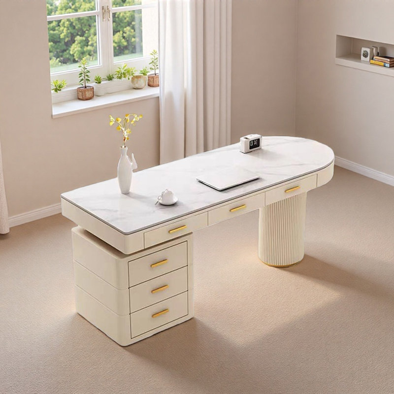 Bureau d'ordinateur gris à trois tiroirs, H 29,52 po x l 70,86 po x P 27,55 po