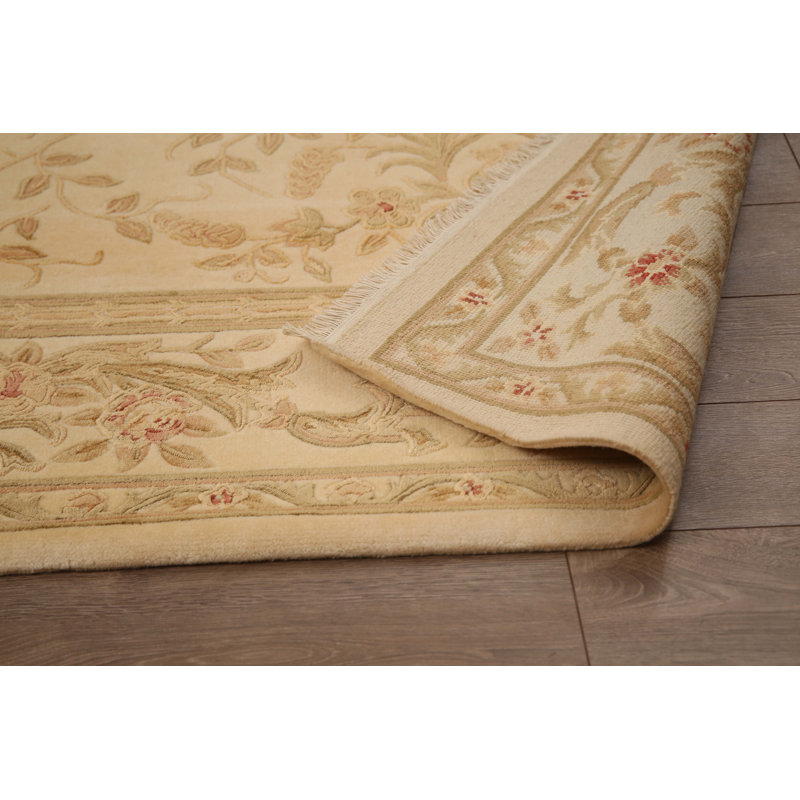 Luckyland Wool Oriental Area Rug in Beige, Rectangle 3' x 4'10"