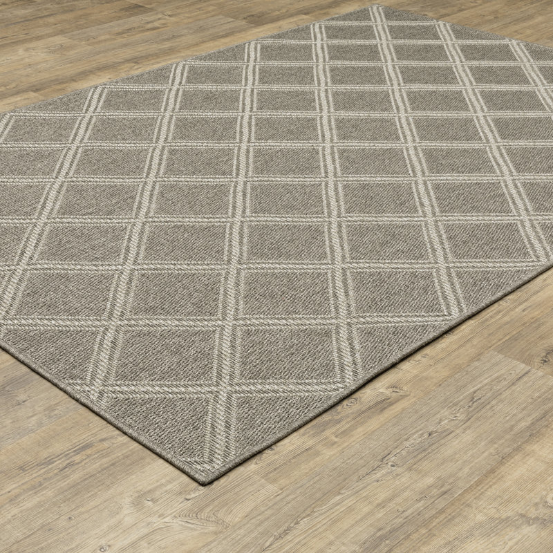 Geometric Indoor / Outdoor Rug, Rectangle 6'7" x 9'2"