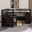 Lit superposé simple au-dessus d'un lit double en L avec bureau, tiroirs et garde-robe-1163365455