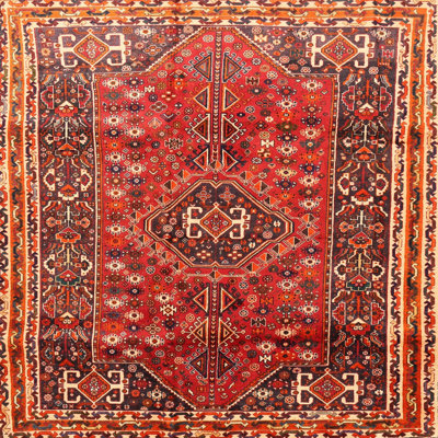 Tapis traditionnel rouge / noir Craigwood