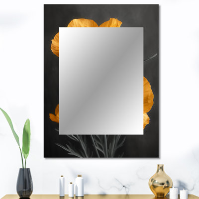 Jaune jaune gris monochrome coquelicots Garden Party II - miroir décoratif coquelicots, miroir mural traditionnel, impression d'art en métal