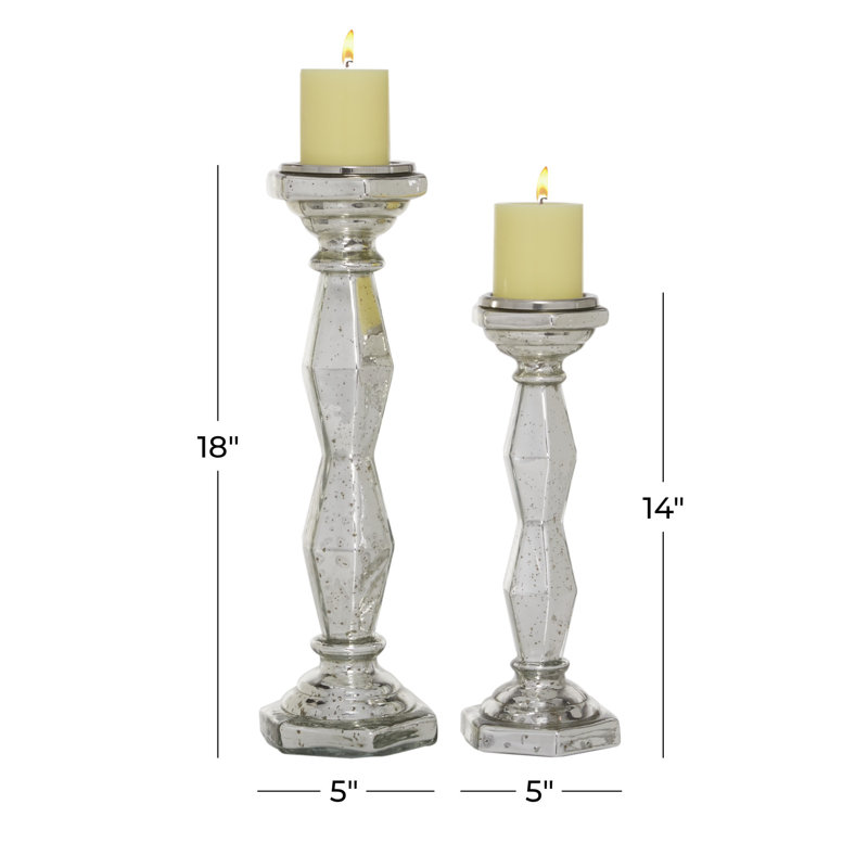 Ensemble de porte-bougie en verre