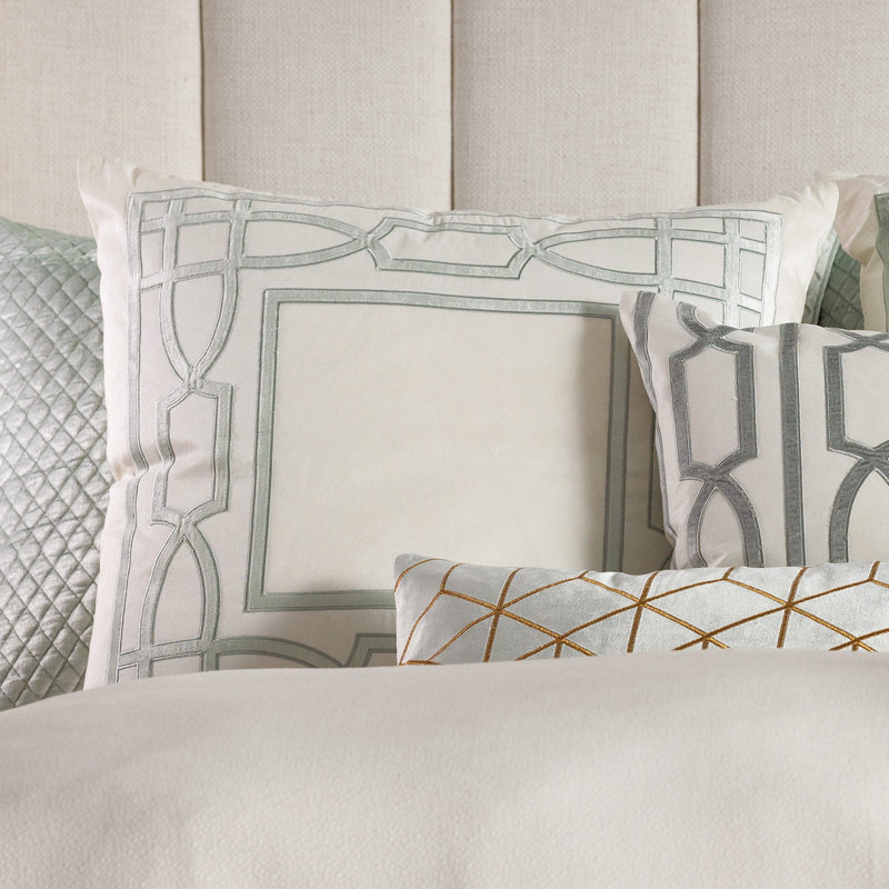 Trey Square Pillow Cover & Insert