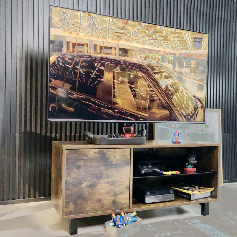 Wood Top TV Stand With 4 Legs
