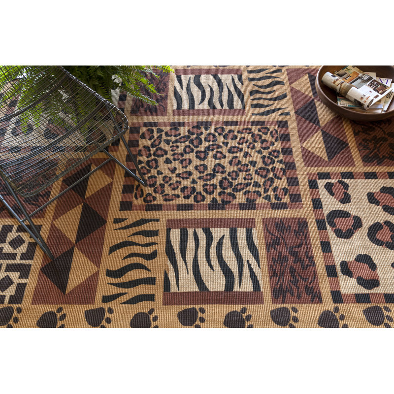 Tapis brun Irondale, Carré 7 pi 9 po