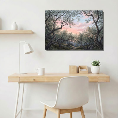 «Olive Trees» encadrant une toile rose