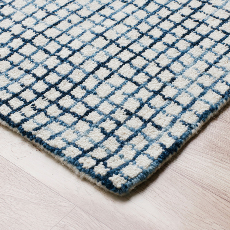 Mccurry Hand-Hooked Wool Area Rug, Rectangle 5' x 7'9", Ivory/Navy