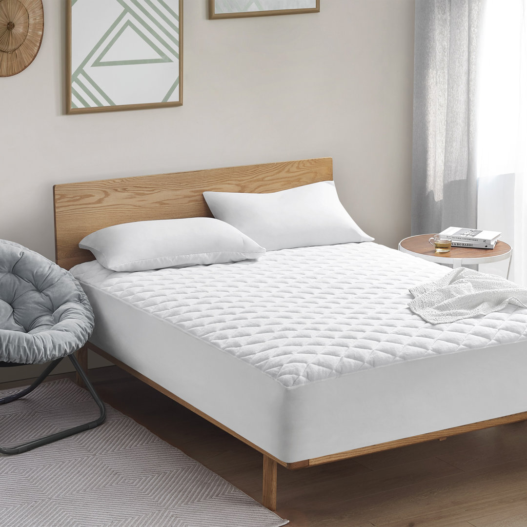 Kaylin Mattress Pad White Noise Bed 