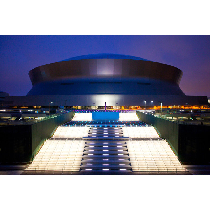 Mercedes Superdome, H 16 po x l 24 po