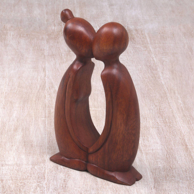Figurine en bois baiser Colombes