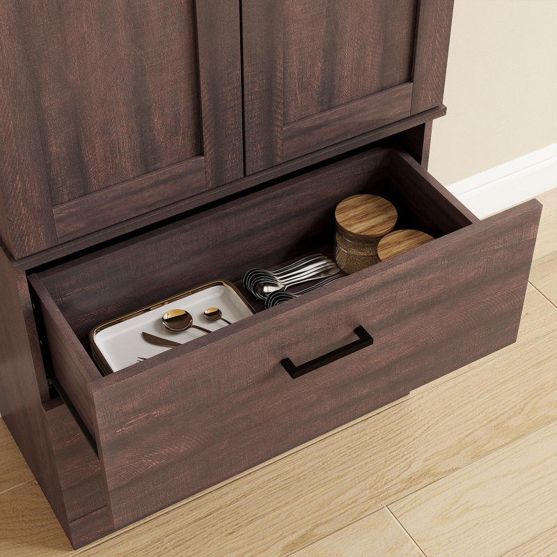 Armoire de cuisine de 67 po de hauteur avec tablettes réglables, Brun