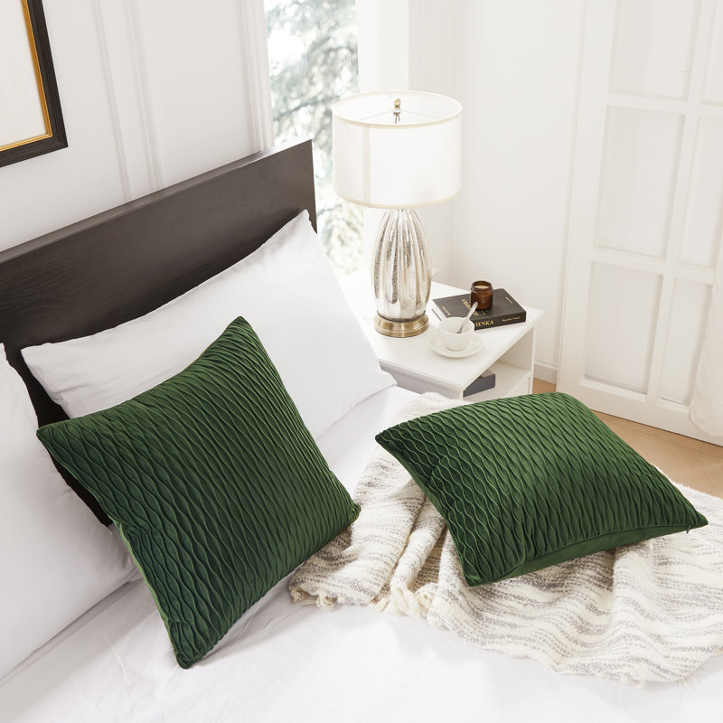 Striped Velvet Decor Soft Throw Pillow Covers With Wave Design（Set of 2）, 20"H x 20"W, Dark Green