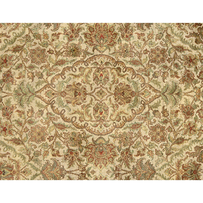 Hand Knotted Wool Oriental Area Rug in Cream