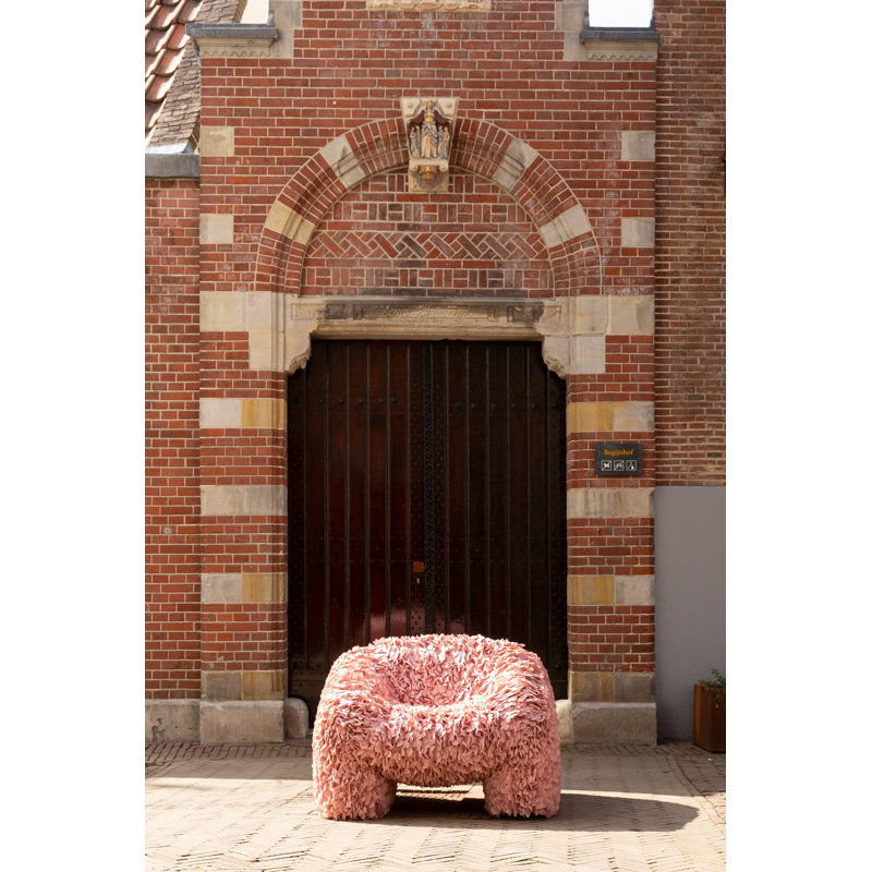 Hortensia Armchair, Pink