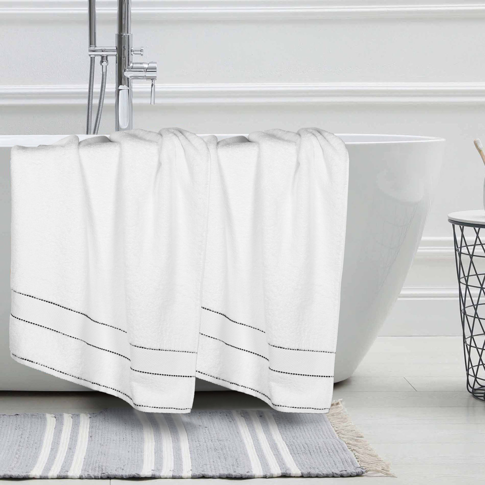 Abrianna Giza Cotton Bath Sheet, White/Black