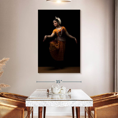 Enn Indian Odissi Dancer