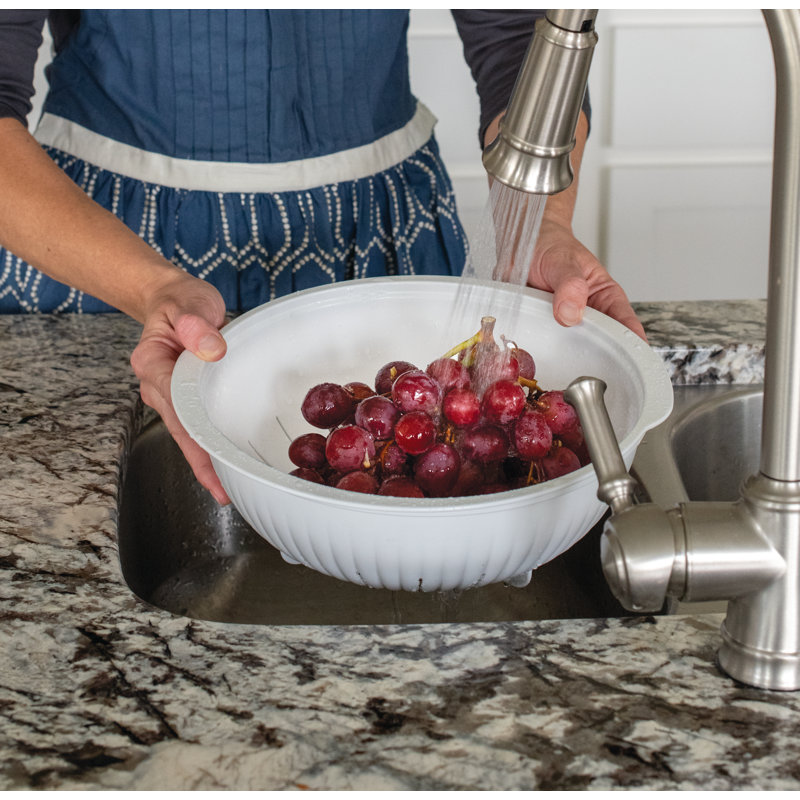 Nordic Ware 3 in 1 Plastic 5 Qt. Colander
