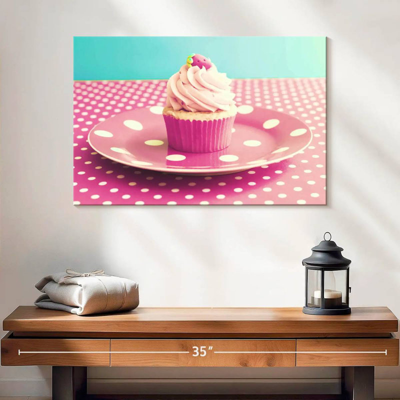 Petit gâteau Yarlin, H 16 po x l 24 po