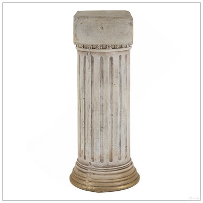 Meuble piédestal 10 po x 8,5 po x 20,5 po en magnésium blanc antique avec colonne nervurée et base dorée