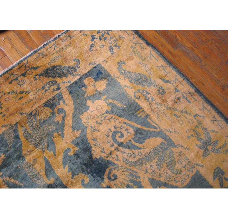 Phenomenal Blue Color with Oval Beige Color Florid Desing Antique Indian Rug
