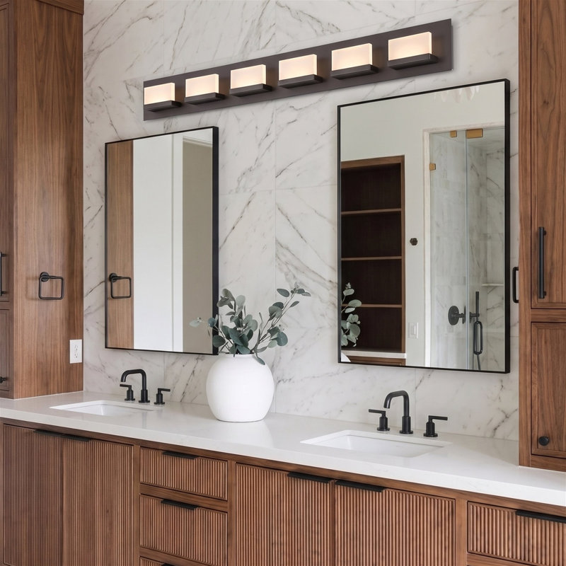Éclairage pour salle de bain à DEL en bronze huilé à intensité variable à 6 lumières Aianna